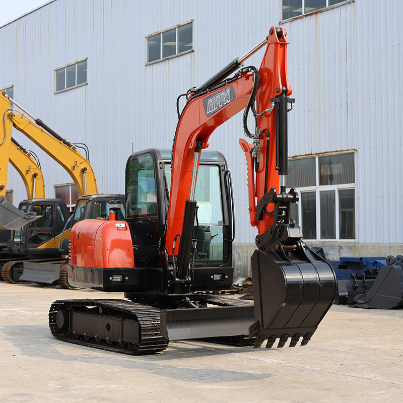 R90 Small Excavator