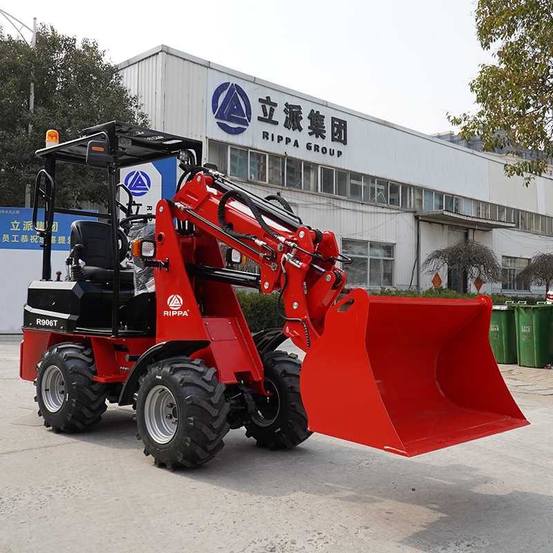 R906T Telescopic Loader